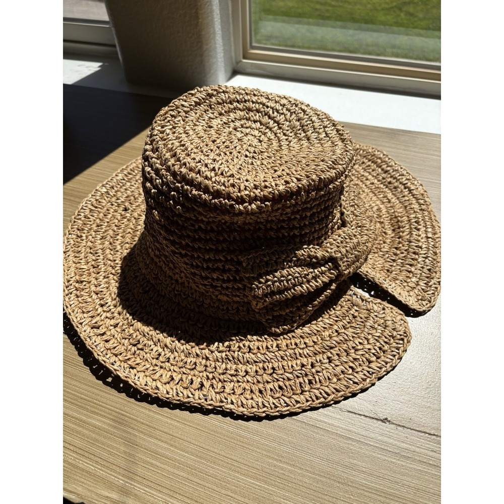 NWOT Women's Packable Travel Floppy Hat Bow & Adjustable Brim Natural Color